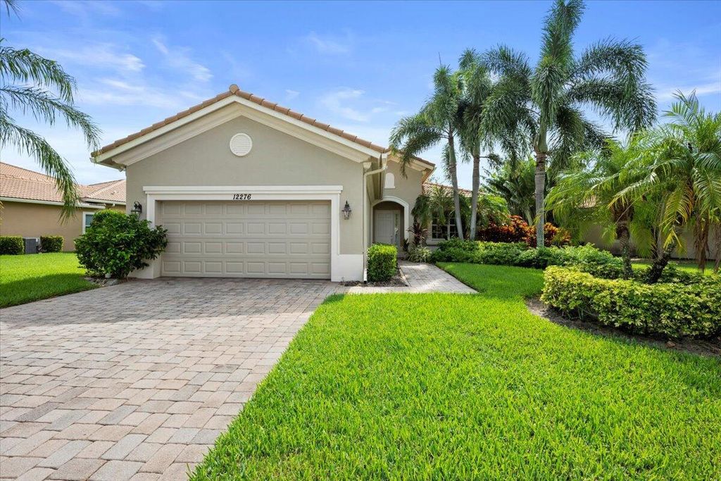 Photo of 12276 Aviles Circle, Palm Beach Gardens, FL 33418 (MLS # R11101921)