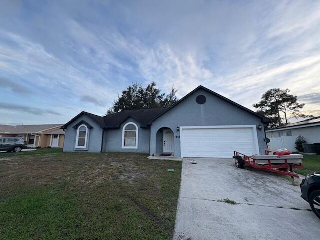 Photo of 1142 SW Bayamo Avenue, Port Saint Lucie, FL 34953 (MLS # R11150602)