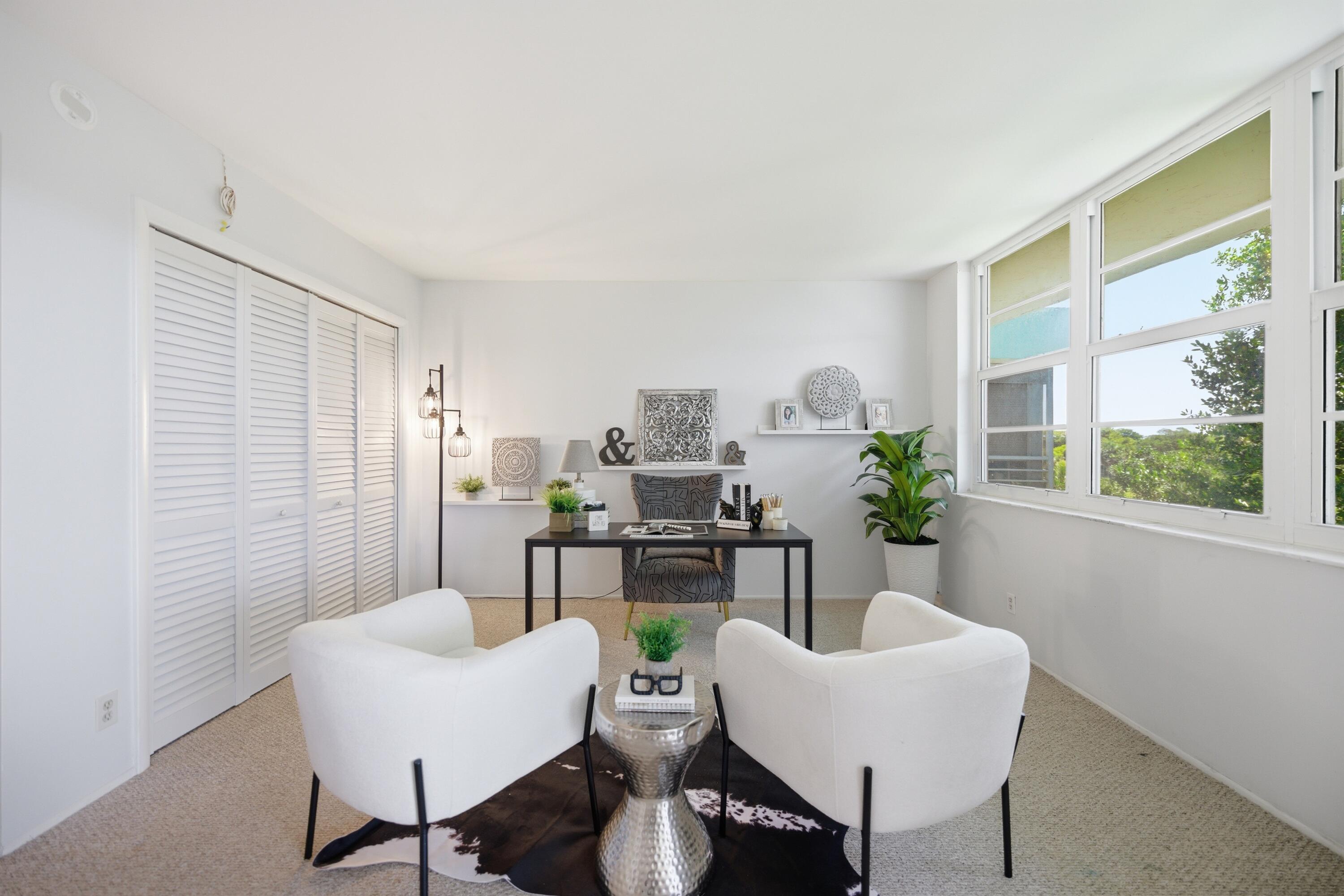 NO 124 PALM-AIRE COUNTRY CLUB - Residential