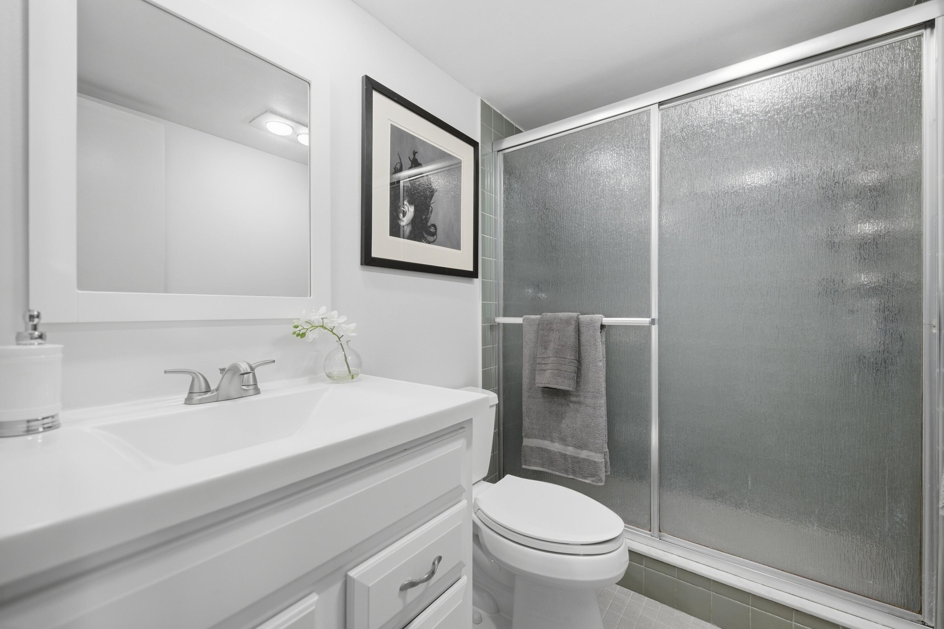 NO 124 PALM-AIRE COUNTRY CLUB - Residential