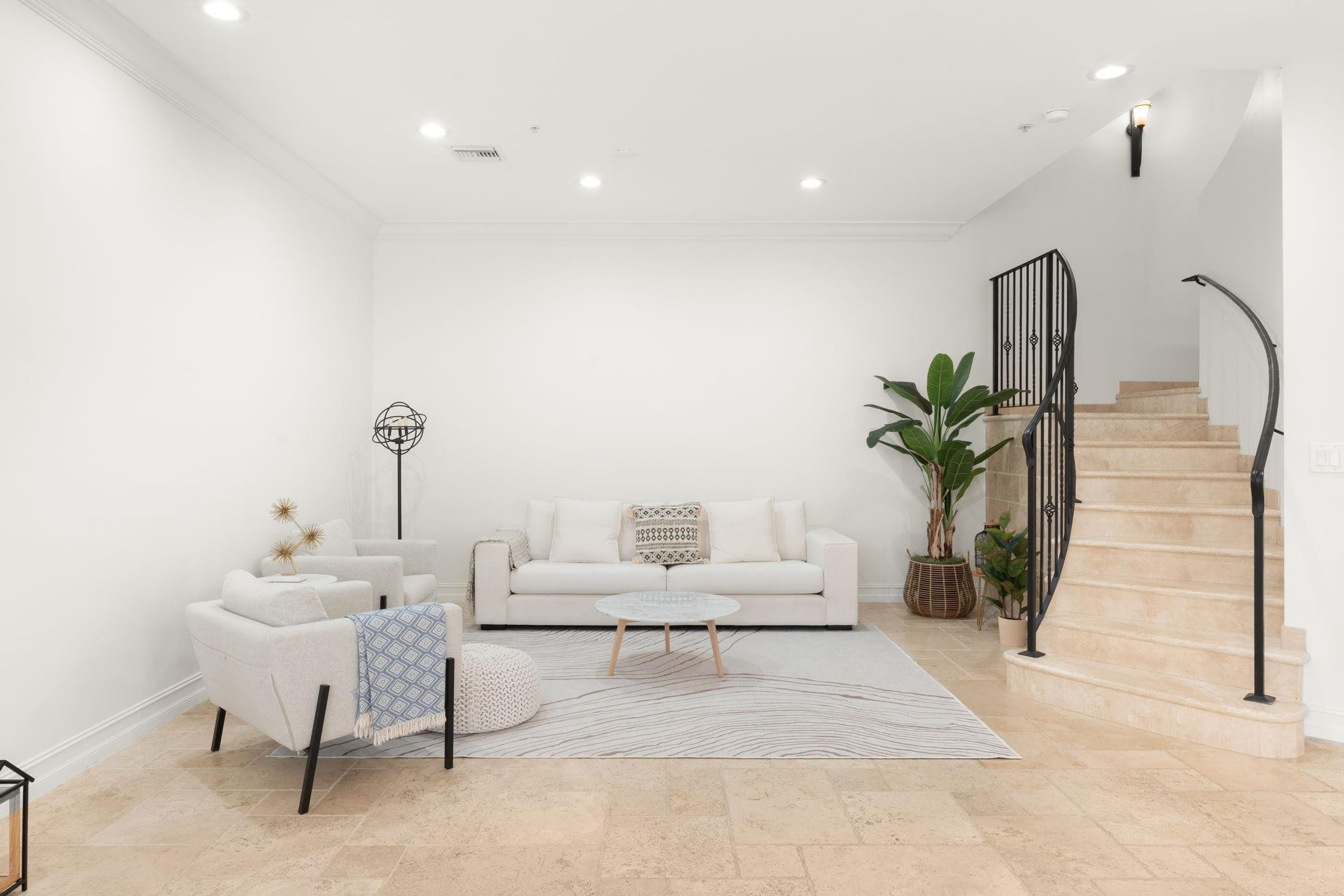 Villa De Este - Residential