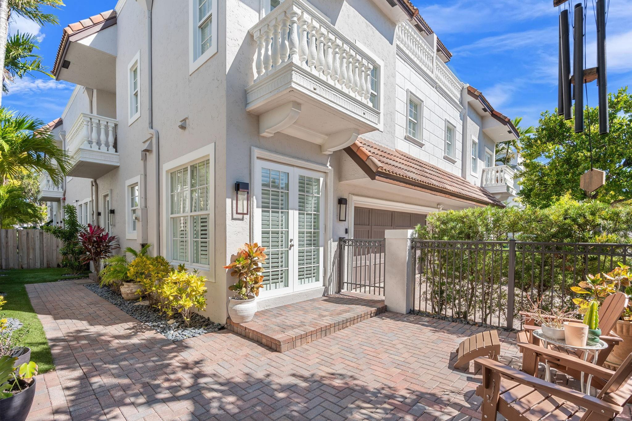 Villa De Este - Residential