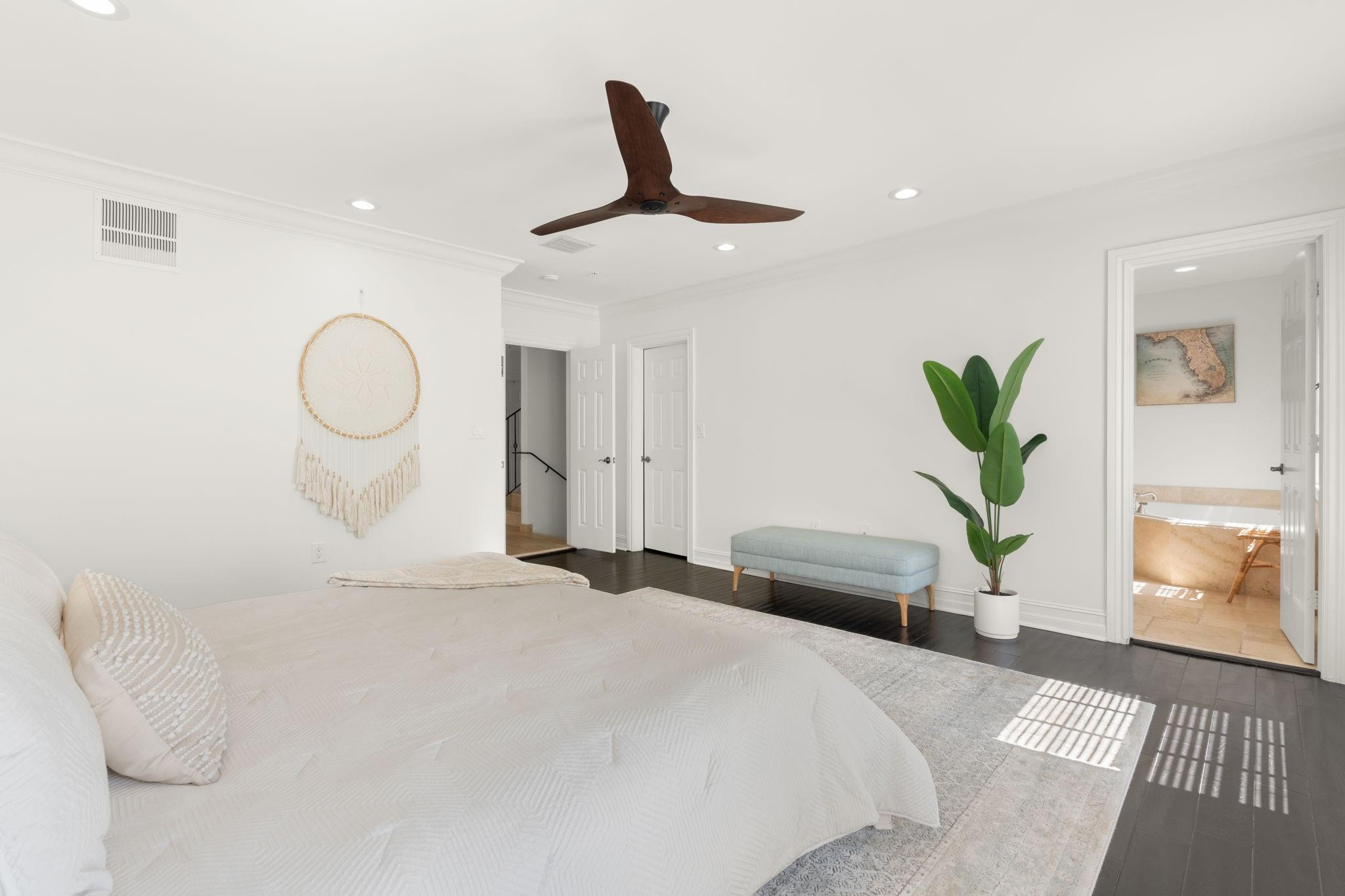 Villa De Este - Residential