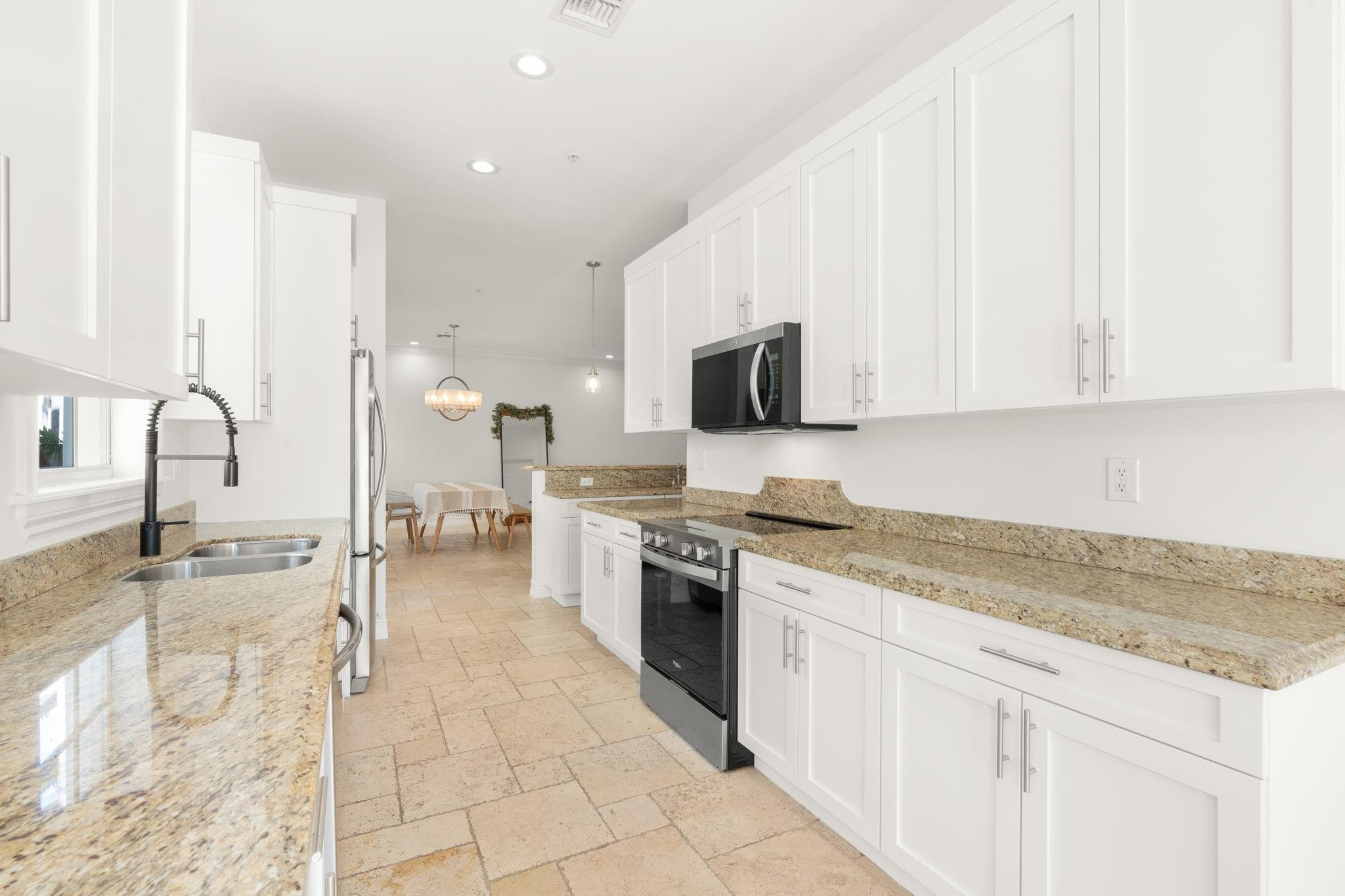 Villa De Este - Residential