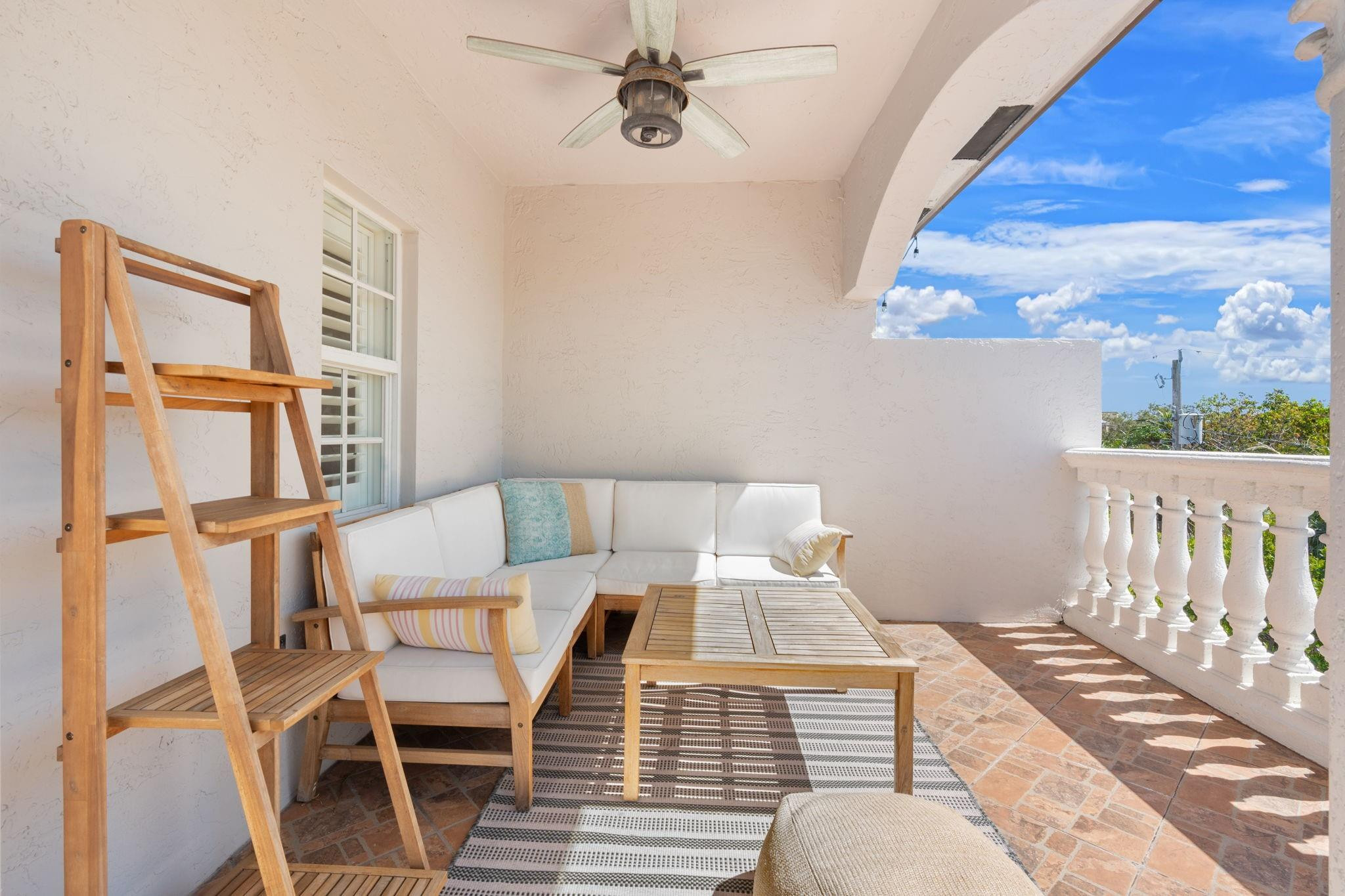 Villa De Este - Residential