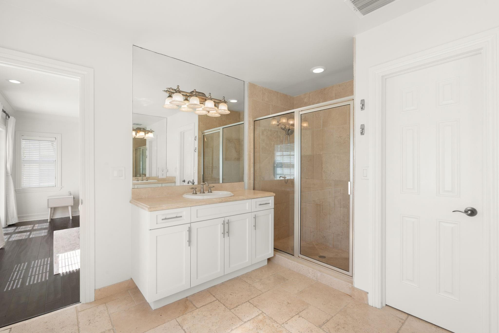 Villa De Este - Residential