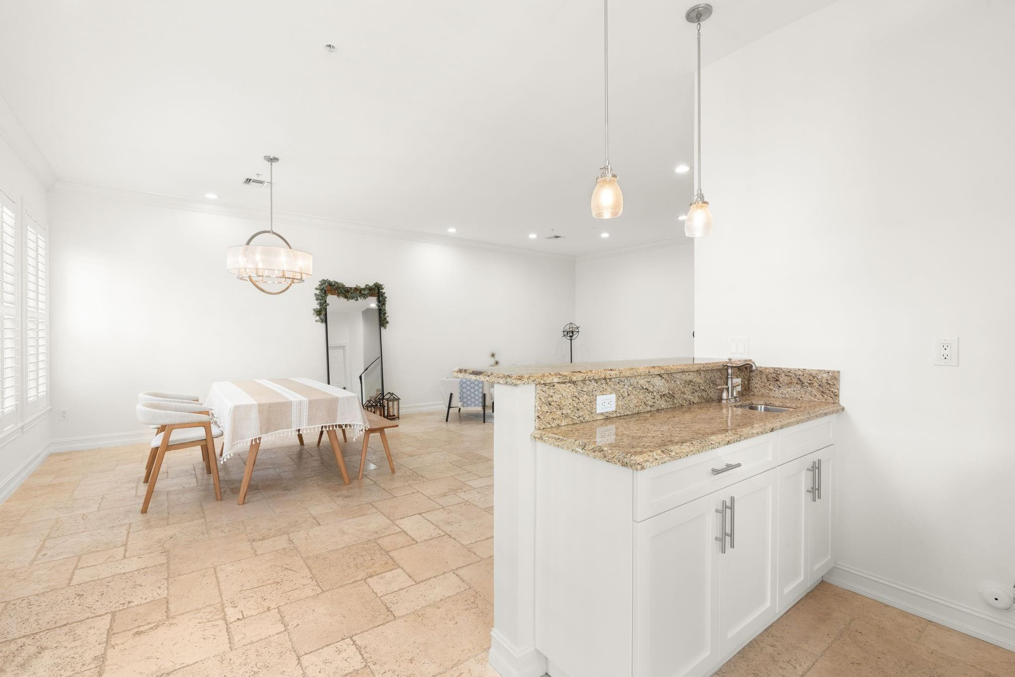 Villa De Este - Residential