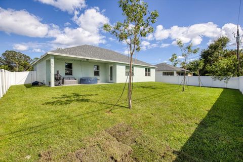 A home in Port St Lucie