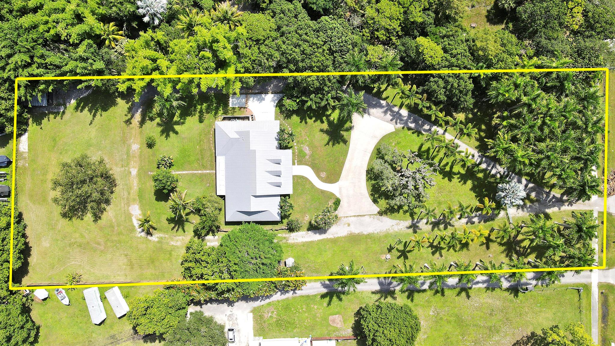 1055 SE Salerno Road