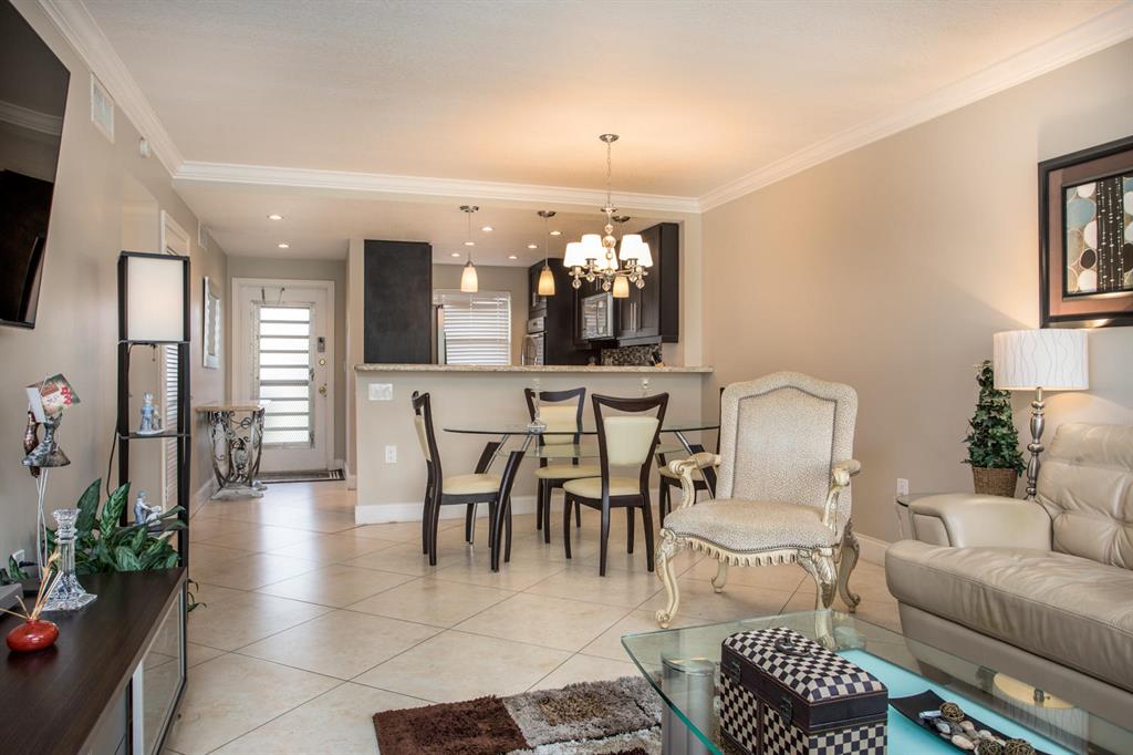 SANDALFOOT SOUTH ONE CONDO PT OF LTS 12, 33 AND 34 - Residential