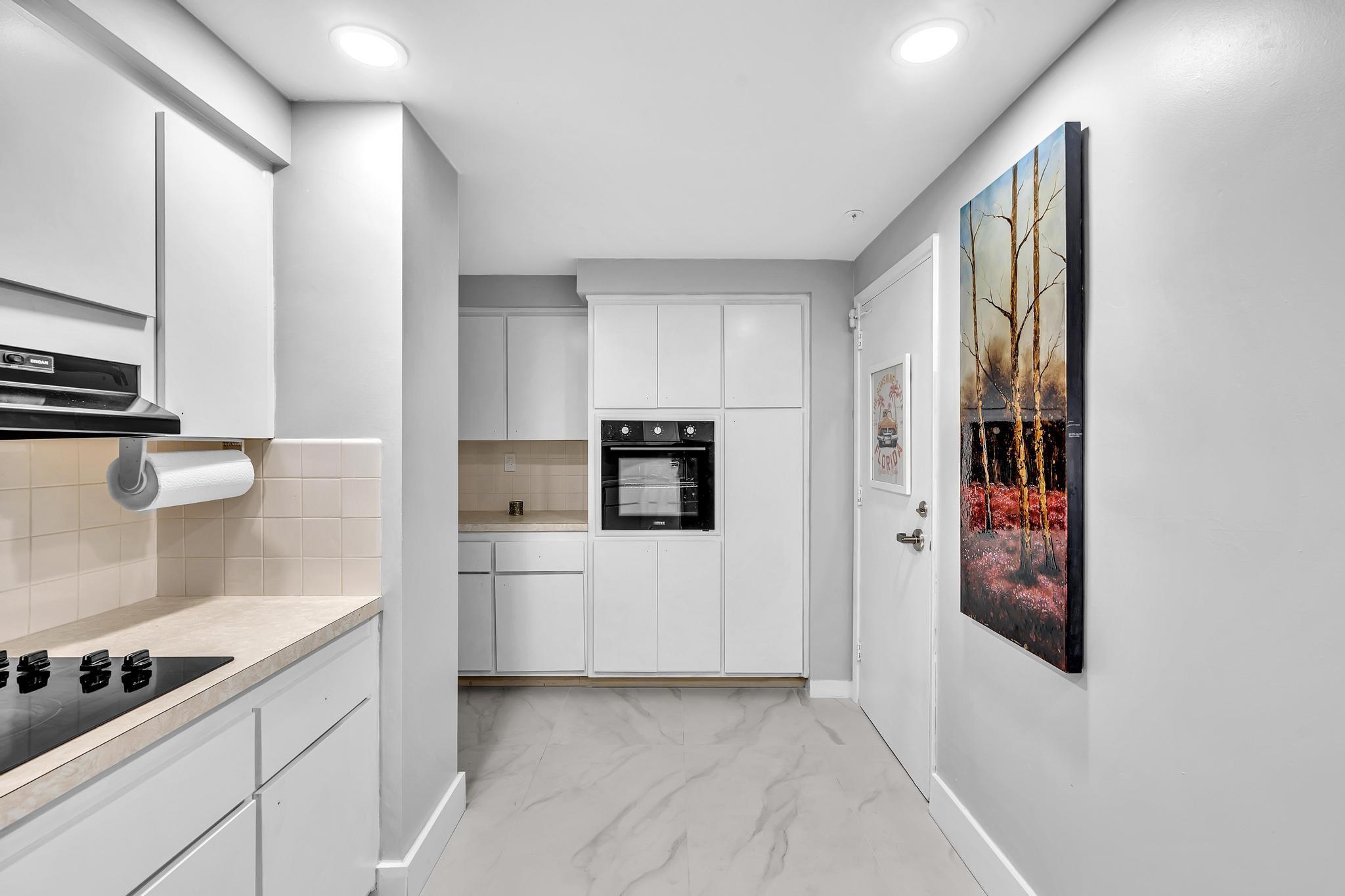 Coral Ridge Towers - Residential