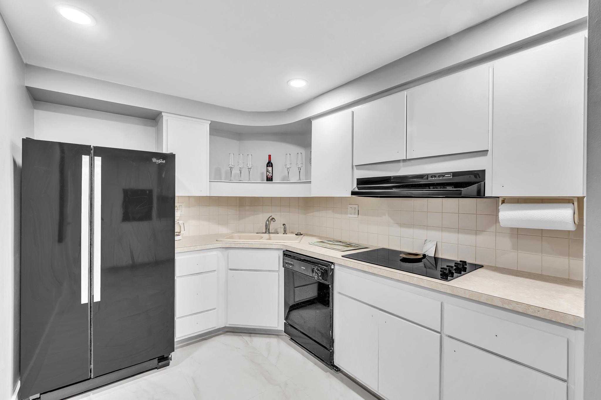 Coral Ridge Towers - Residential