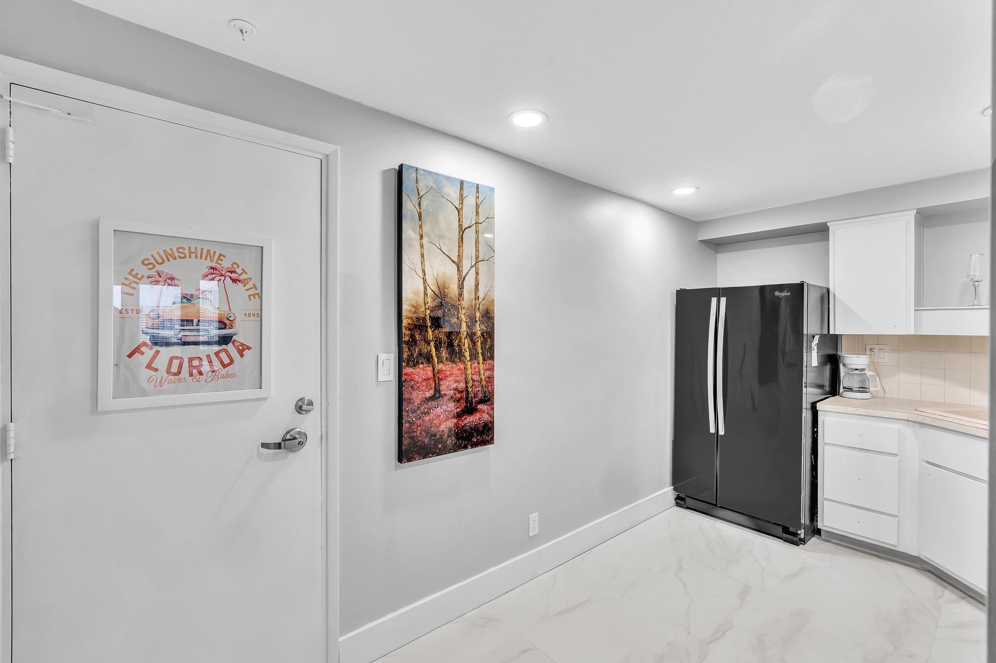 Coral Ridge Towers - Residential