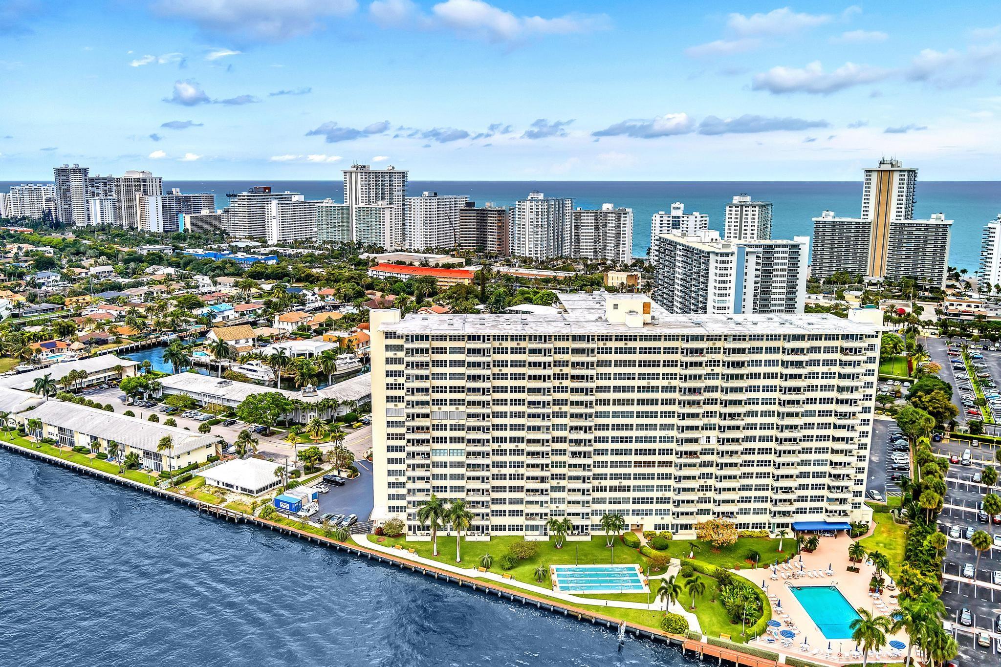 Coral Ridge Towers - Residential