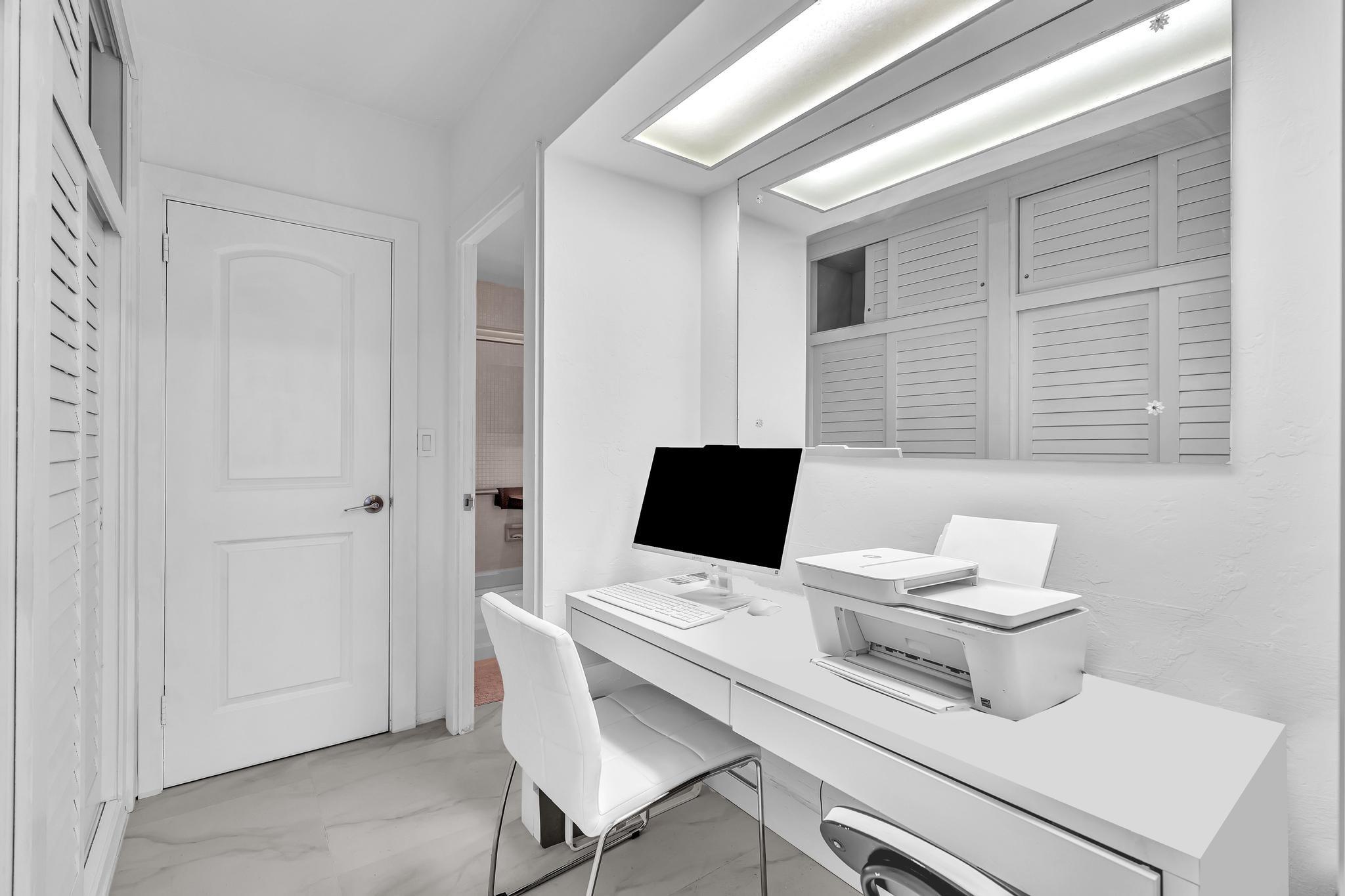 Coral Ridge Towers - Residential