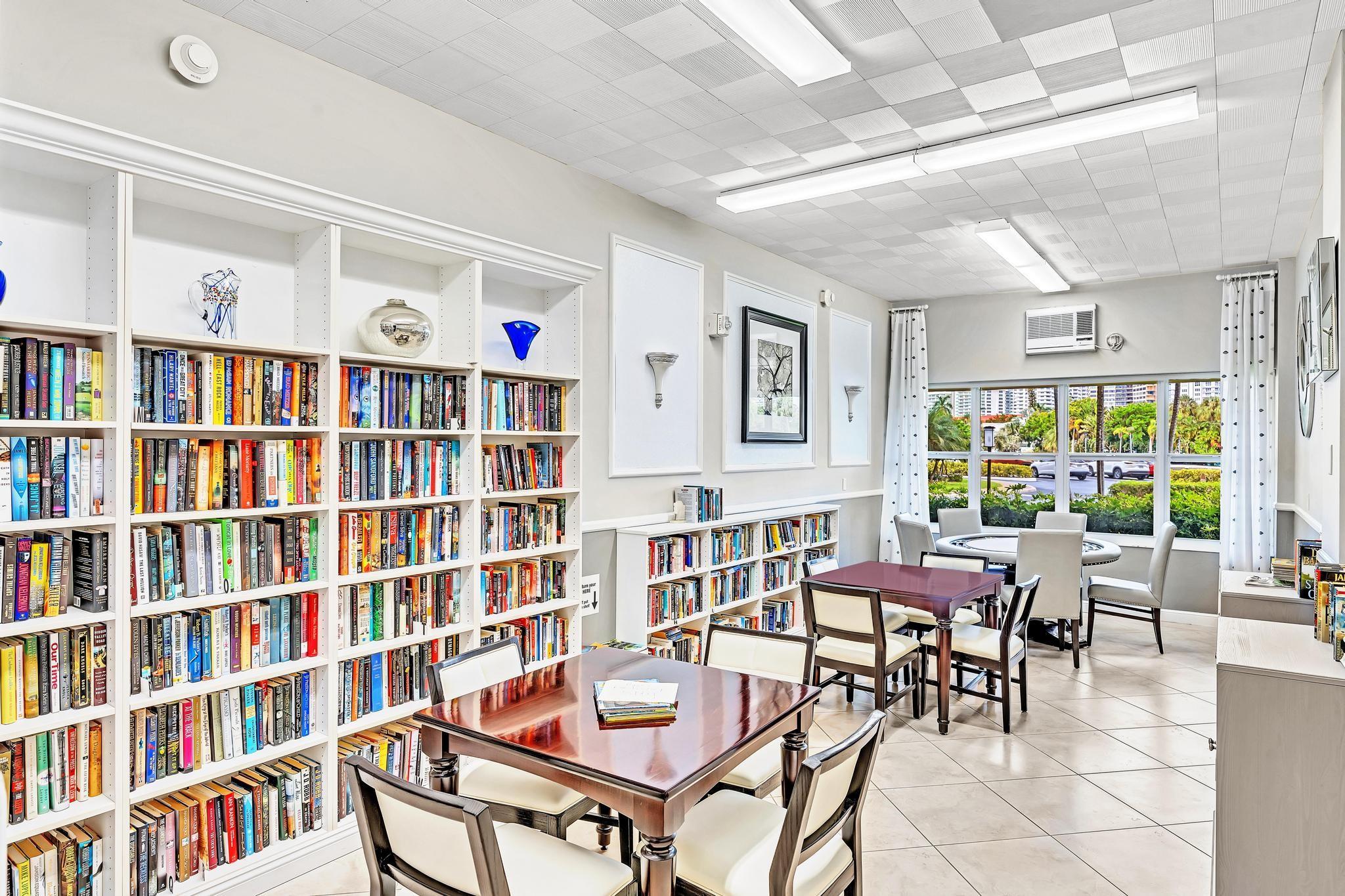 Coral Ridge Towers - Residential