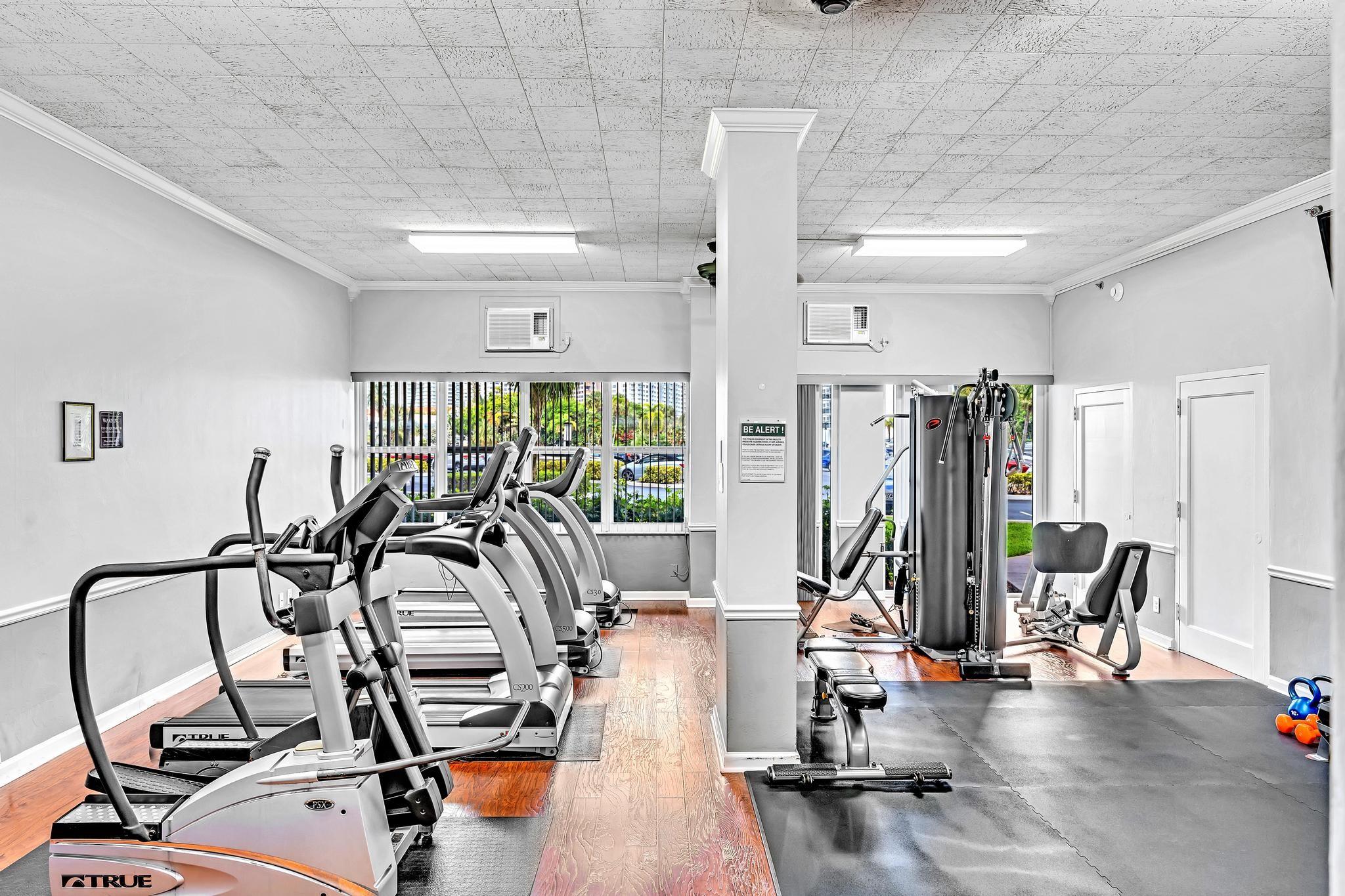 Coral Ridge Towers - Residential