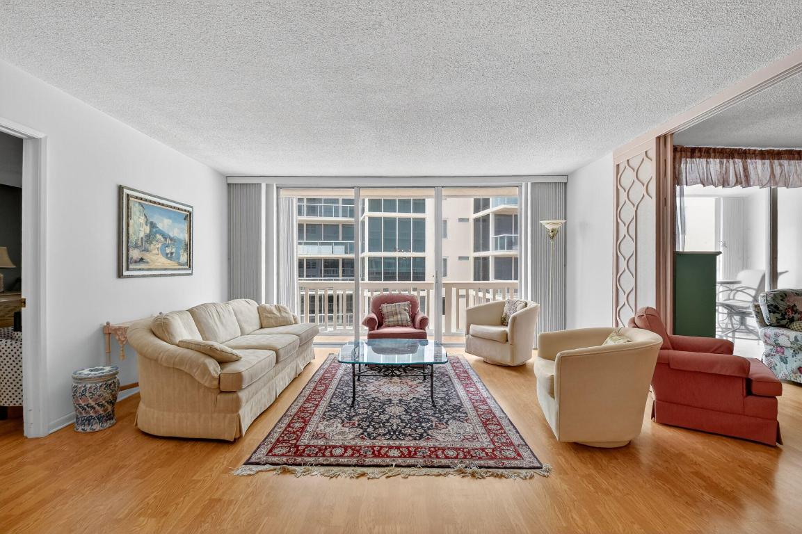 TUSCANY OF PALM BEACH CONDOMINIUM - Residential