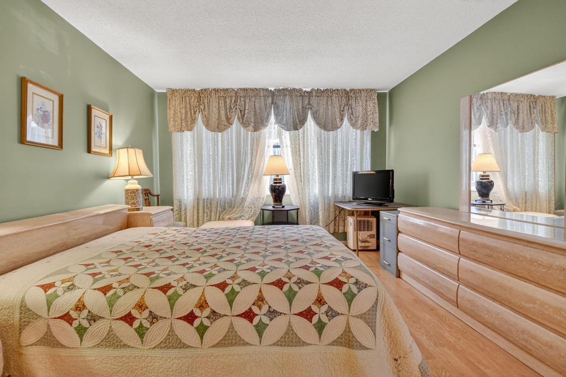 TUSCANY OF PALM BEACH CONDOMINIUM - Residential