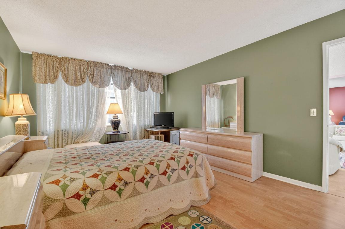 TUSCANY OF PALM BEACH CONDOMINIUM - Residential