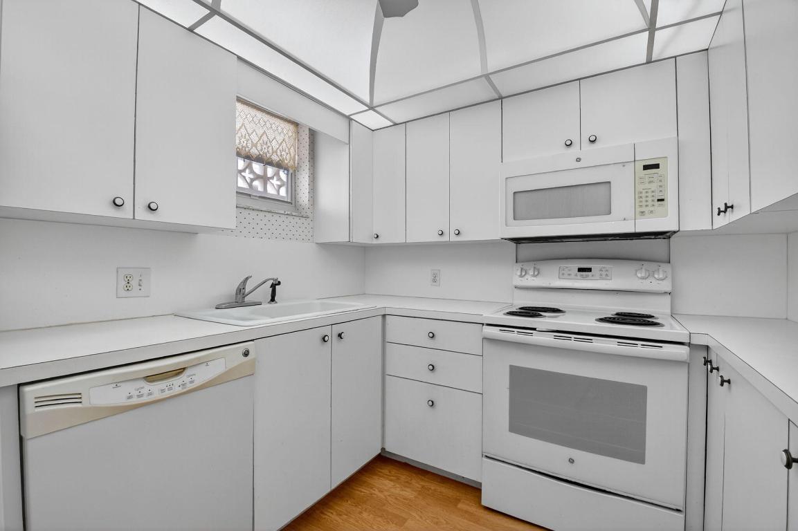 TUSCANY OF PALM BEACH CONDOMINIUM - Residential