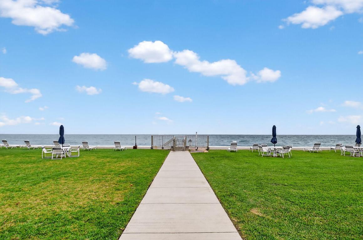 TUSCANY OF PALM BEACH CONDOMINIUM - Residential