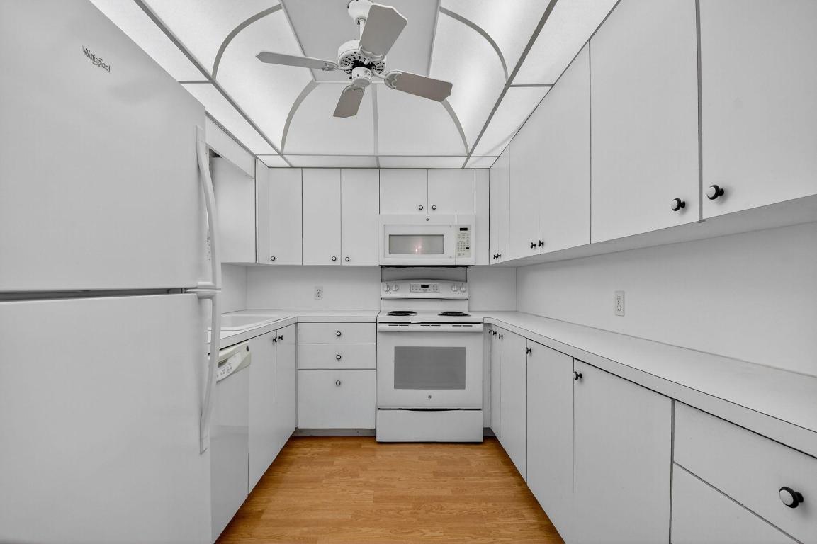 TUSCANY OF PALM BEACH CONDOMINIUM - Residential