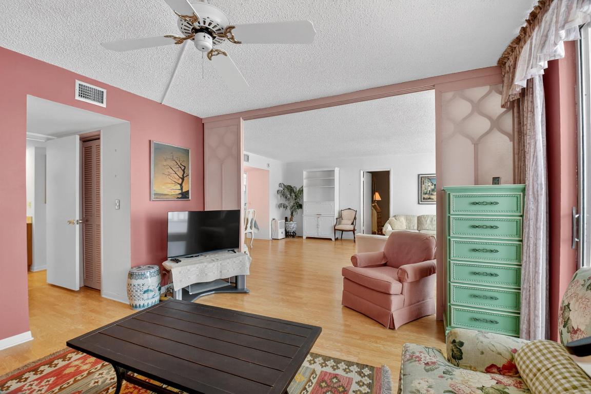 TUSCANY OF PALM BEACH CONDOMINIUM - Residential