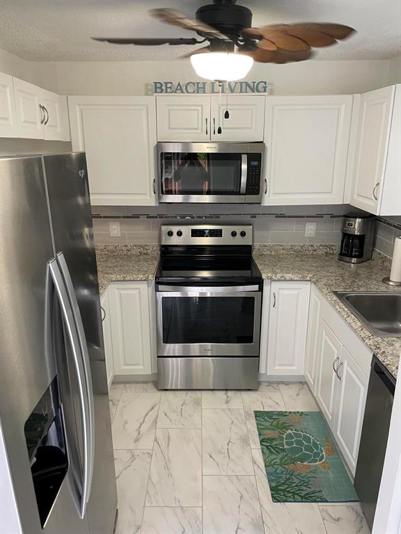 JUPITER LAKES TOWNHOMES CONDO I, II AND III CONDO - Residential