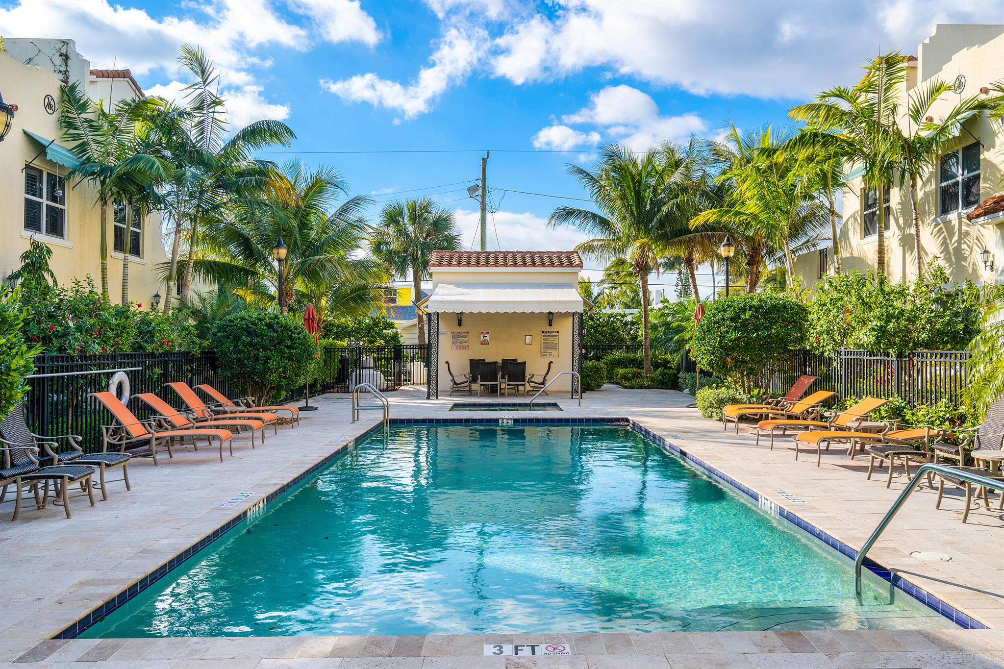 VILLAS ON ANTIQUE ROW - Residential Lease