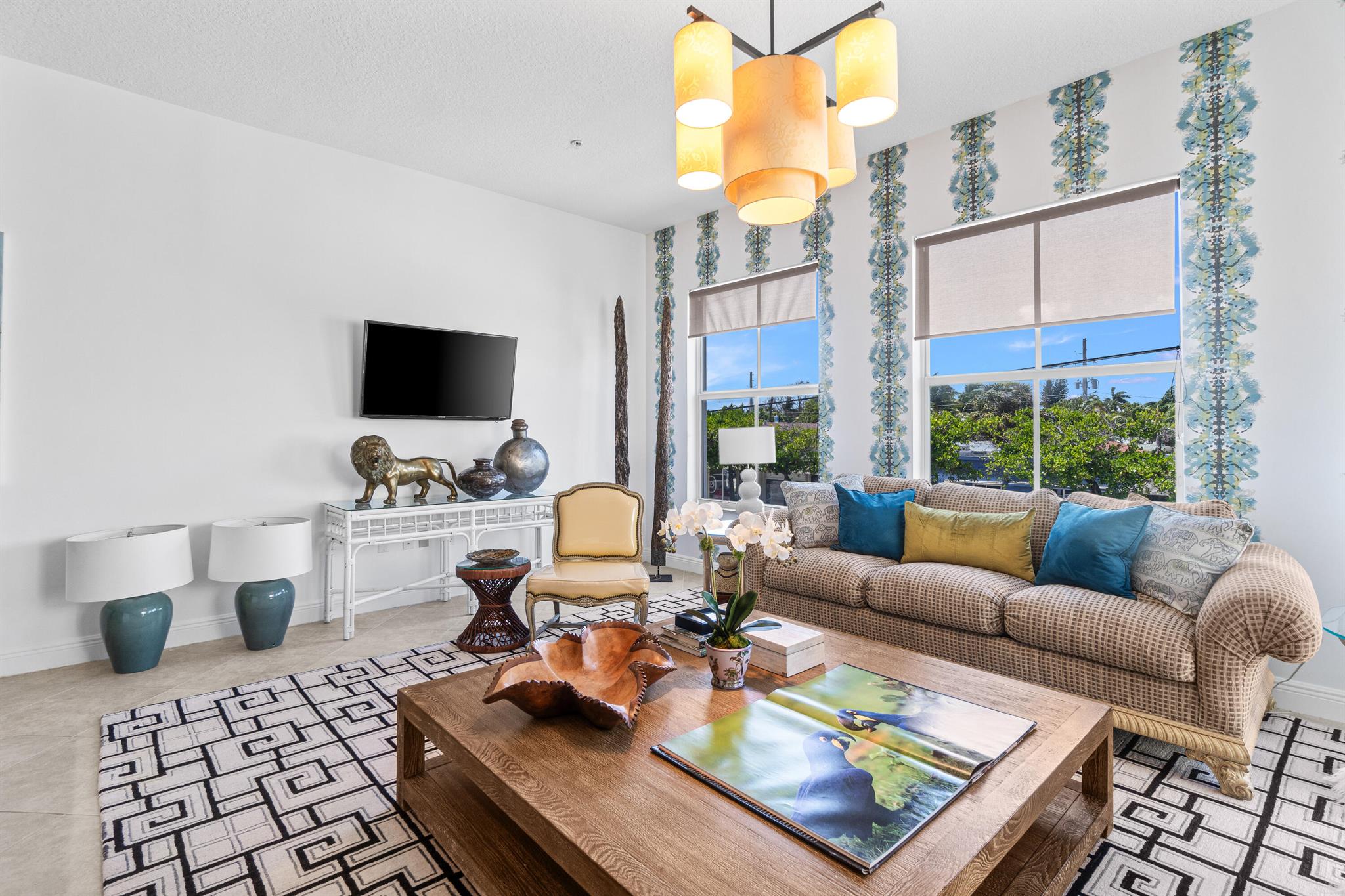 VILLAS ON ANTIQUE ROW - Residential Lease