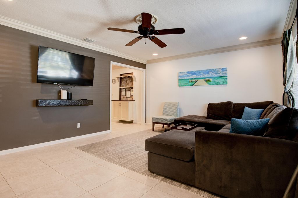 Photo of 1964 Circle Drive, North Palm Beach, FL 33408 (MLS # R10820693)