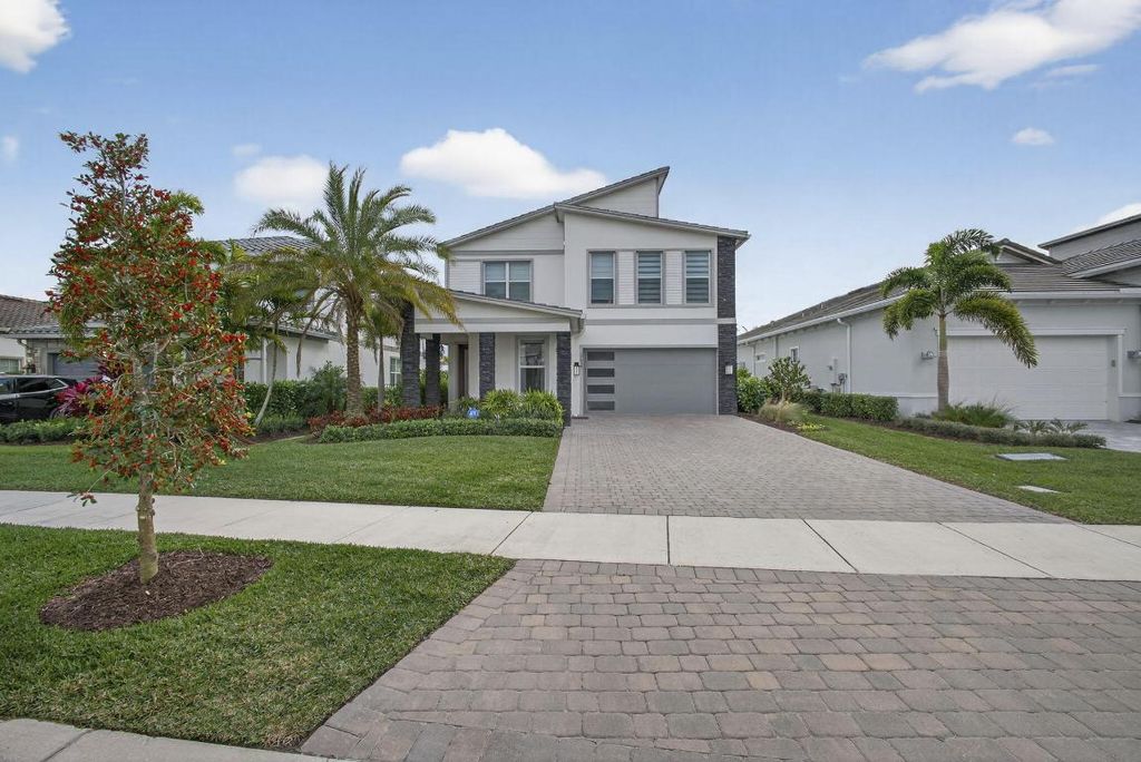 Photo of 12534 Triumph Lane, Palm Beach Gardens, FL 33412 (MLS # R11158393)