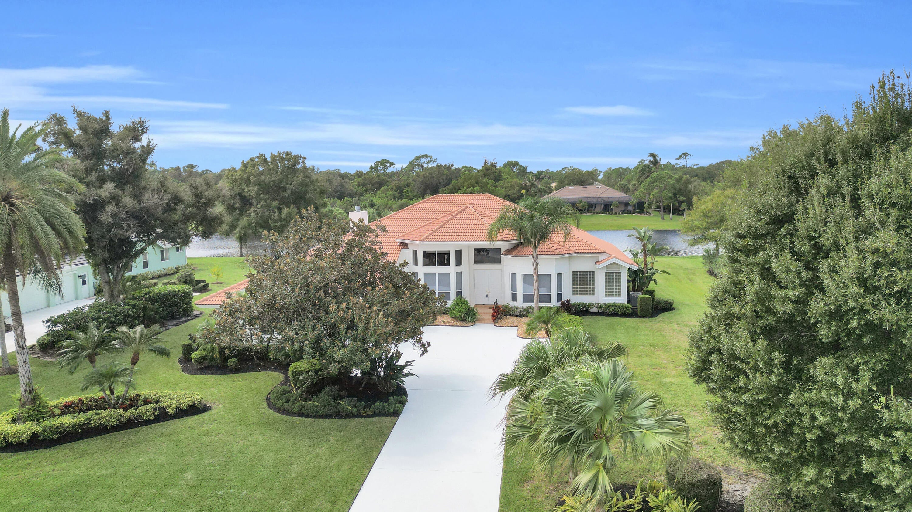 8004 Plantation Lakes Drive