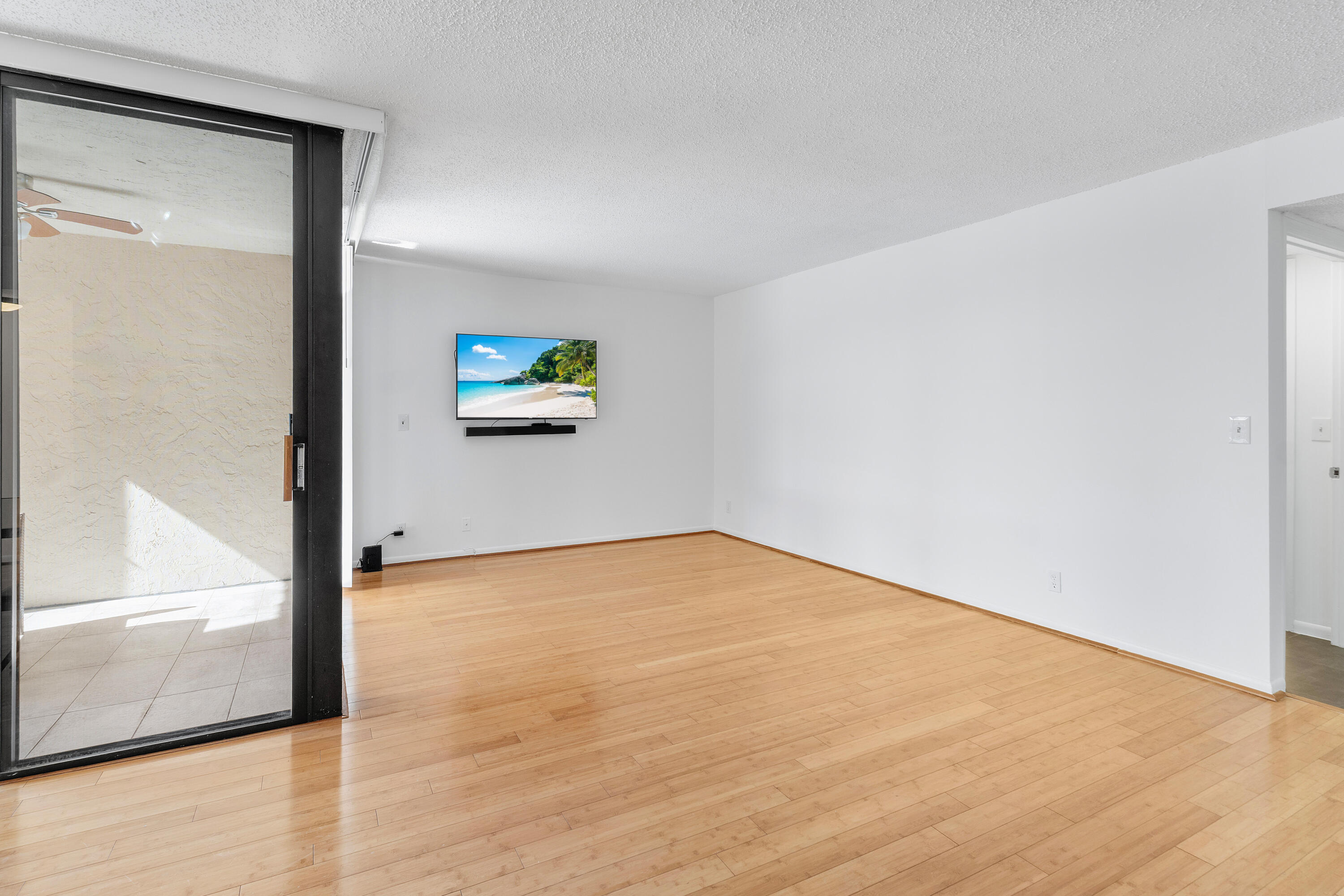 LAVERS DELRAY RACQUET CLU - Residential Lease