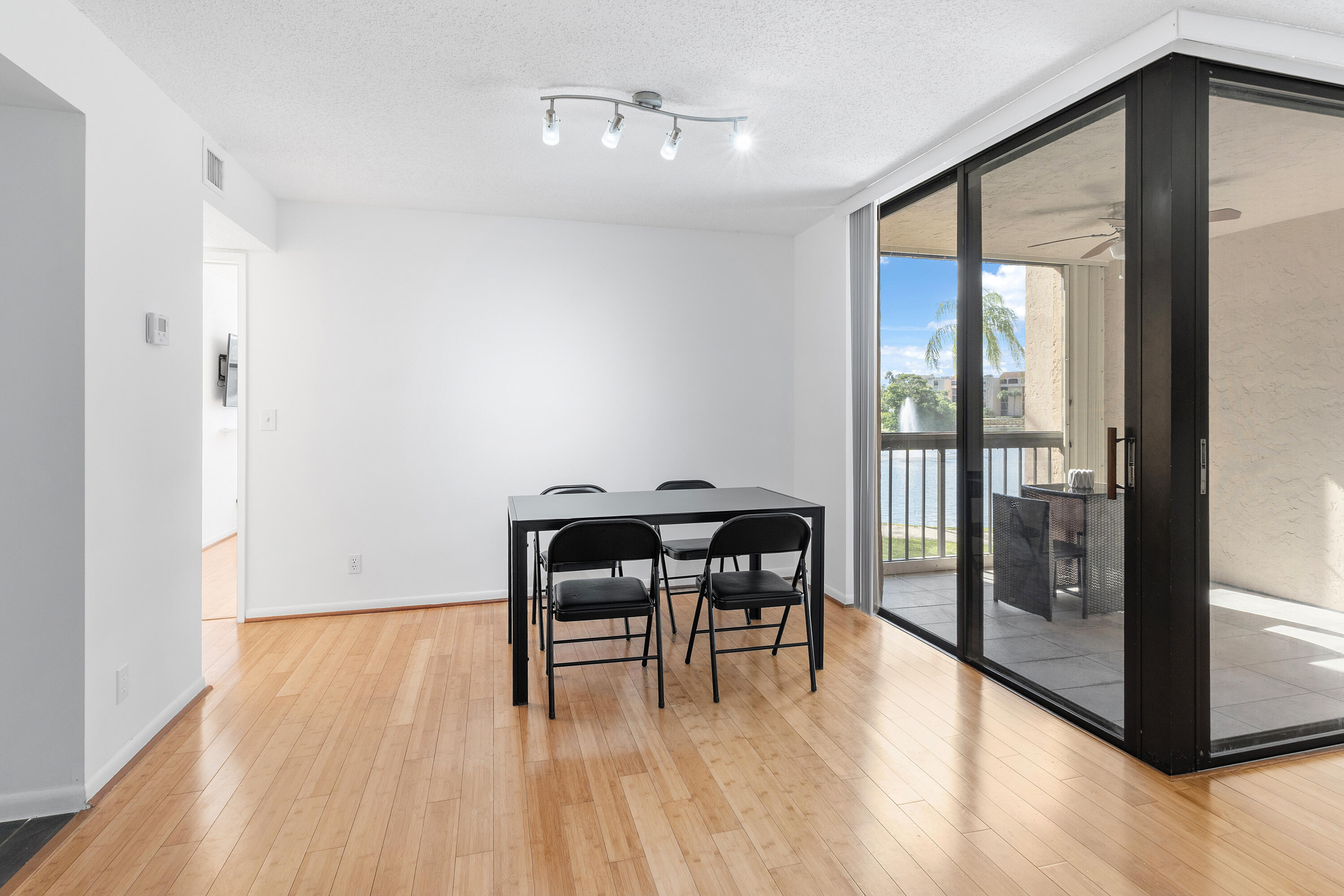 LAVERS DELRAY RACQUET CLU - Residential Lease