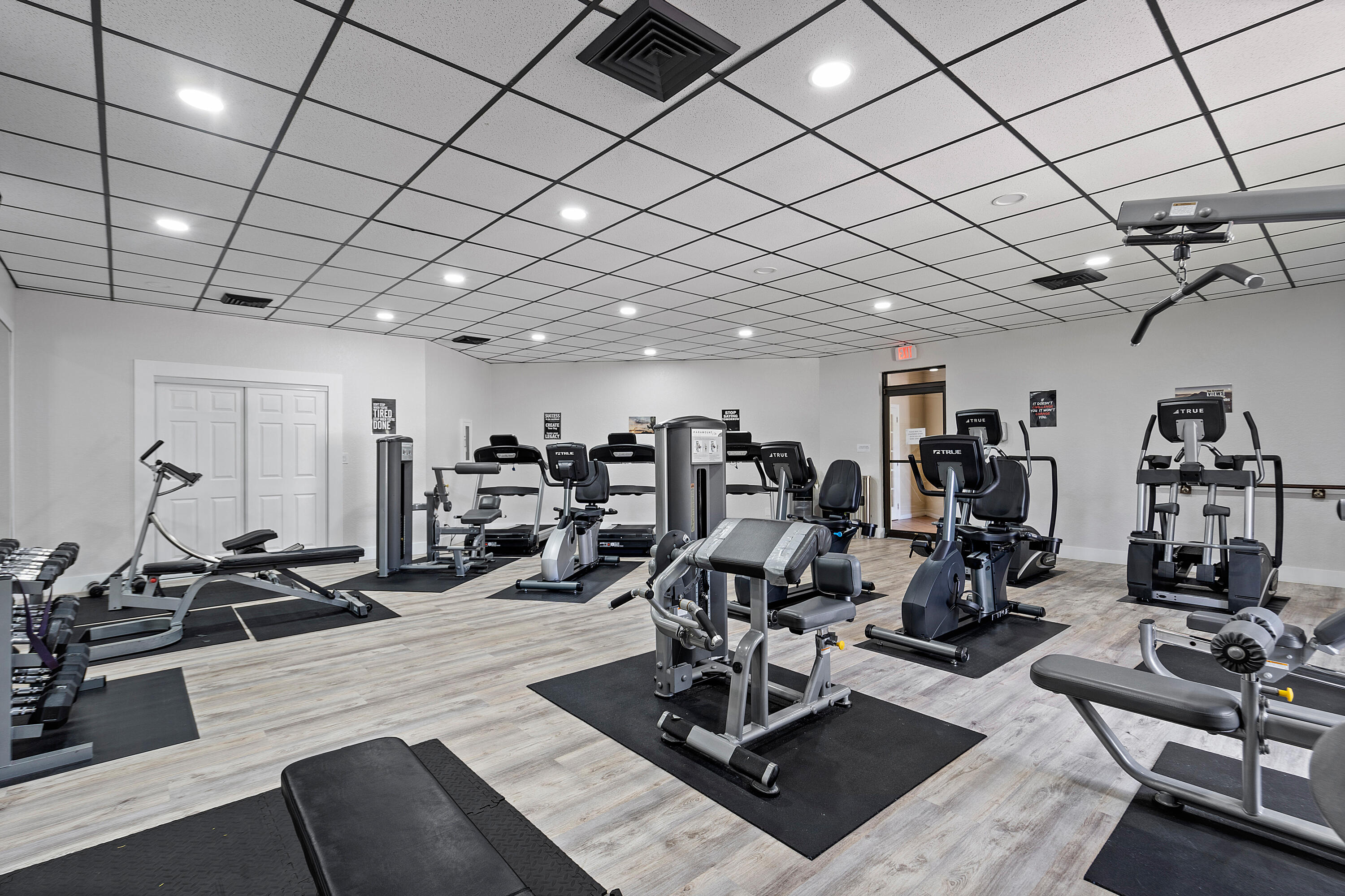 LAVERS DELRAY RACQUET CLU - Residential Lease