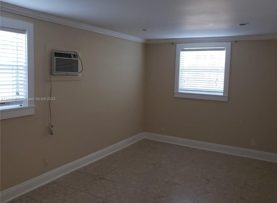 COLLIER MANOR FIRST ADD - Residential Lease