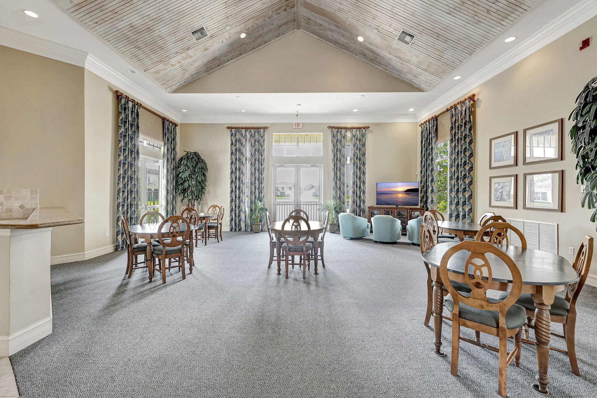 MARINER BAY - Residential