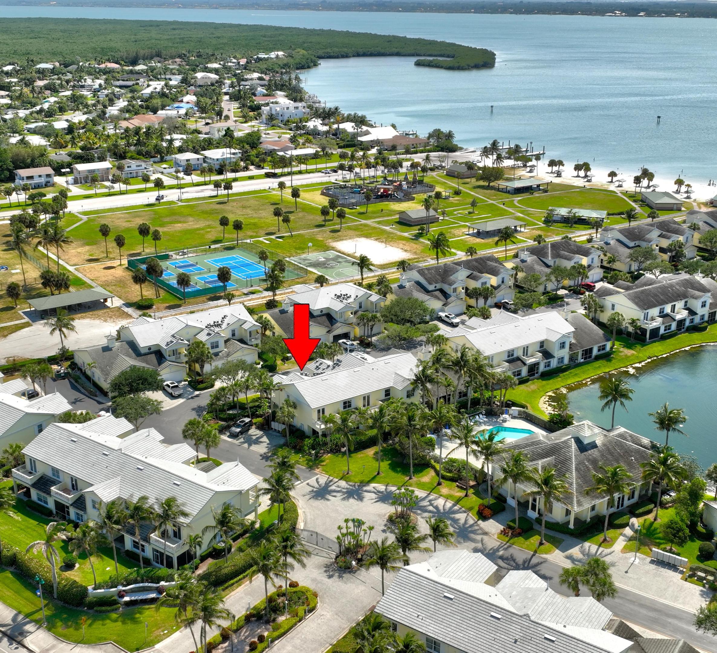 MARINER BAY - Residential