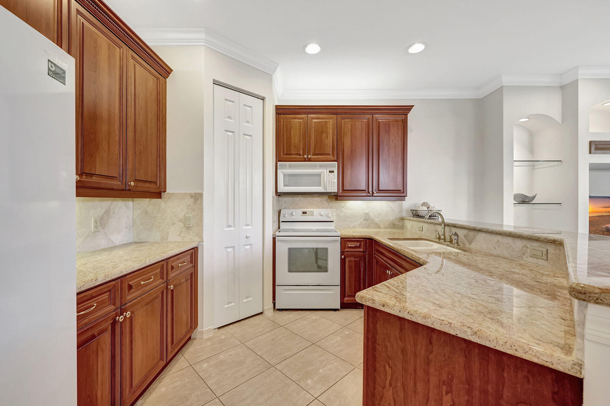 MARINER BAY - Residential