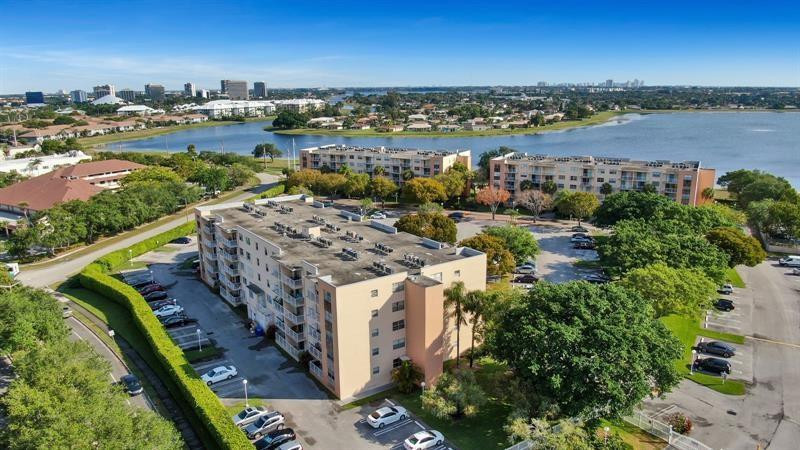 BREAKWATERS - Residential