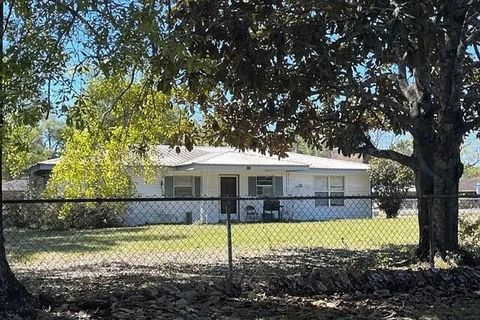 145 Turner St Laurel Hill FL 32567