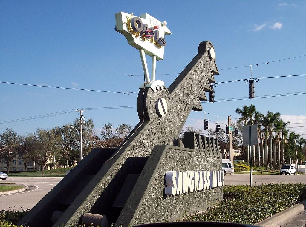 Sunrise Golf Village Sec - Residential