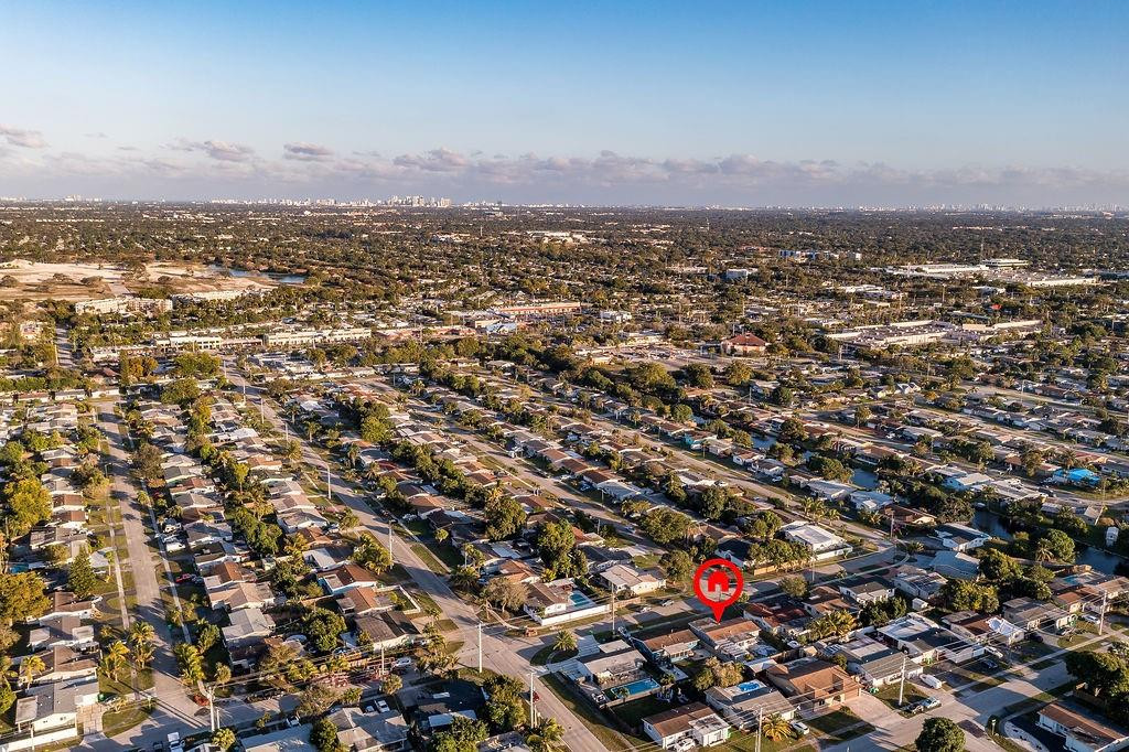 Sunrise Golf Village Sec - Residential