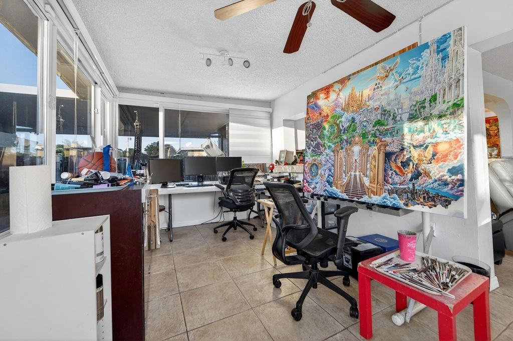 Sunrise Golf Village Sec - Residential