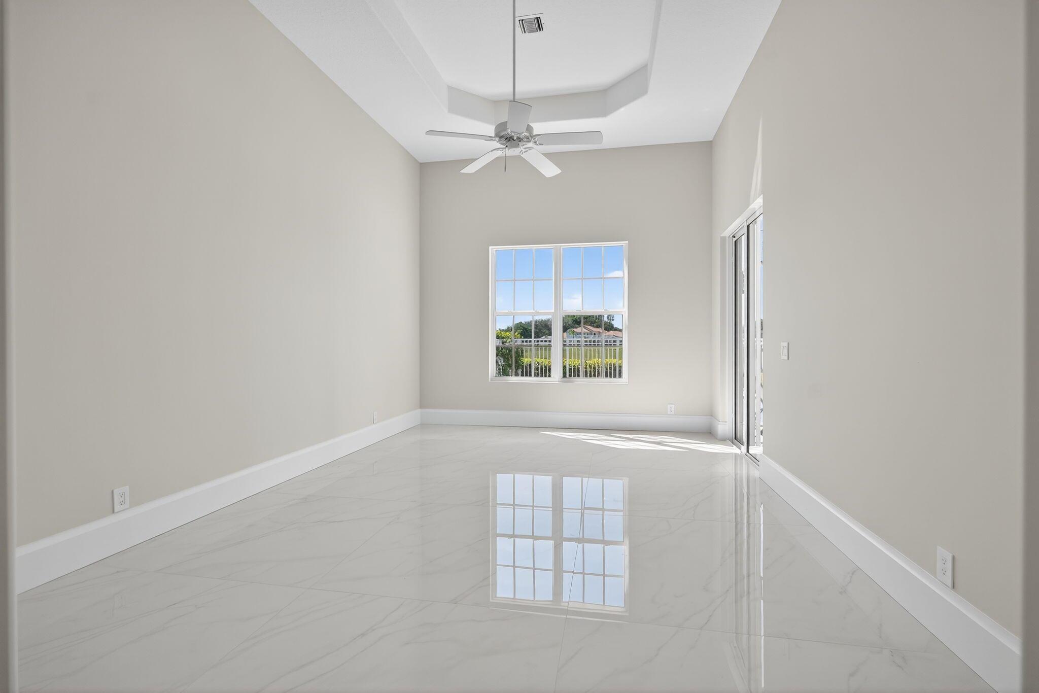 DIAMOND HEAD - Residential