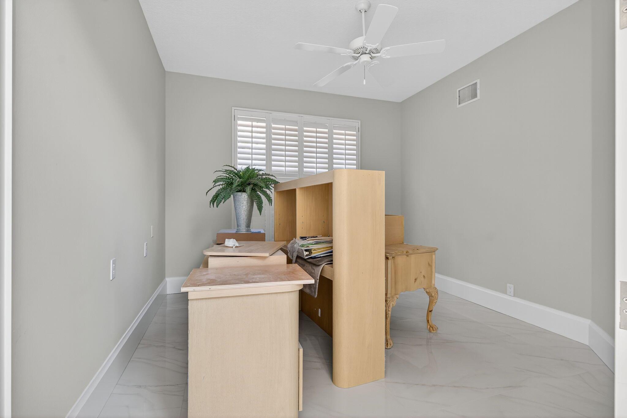 DIAMOND HEAD - Residential