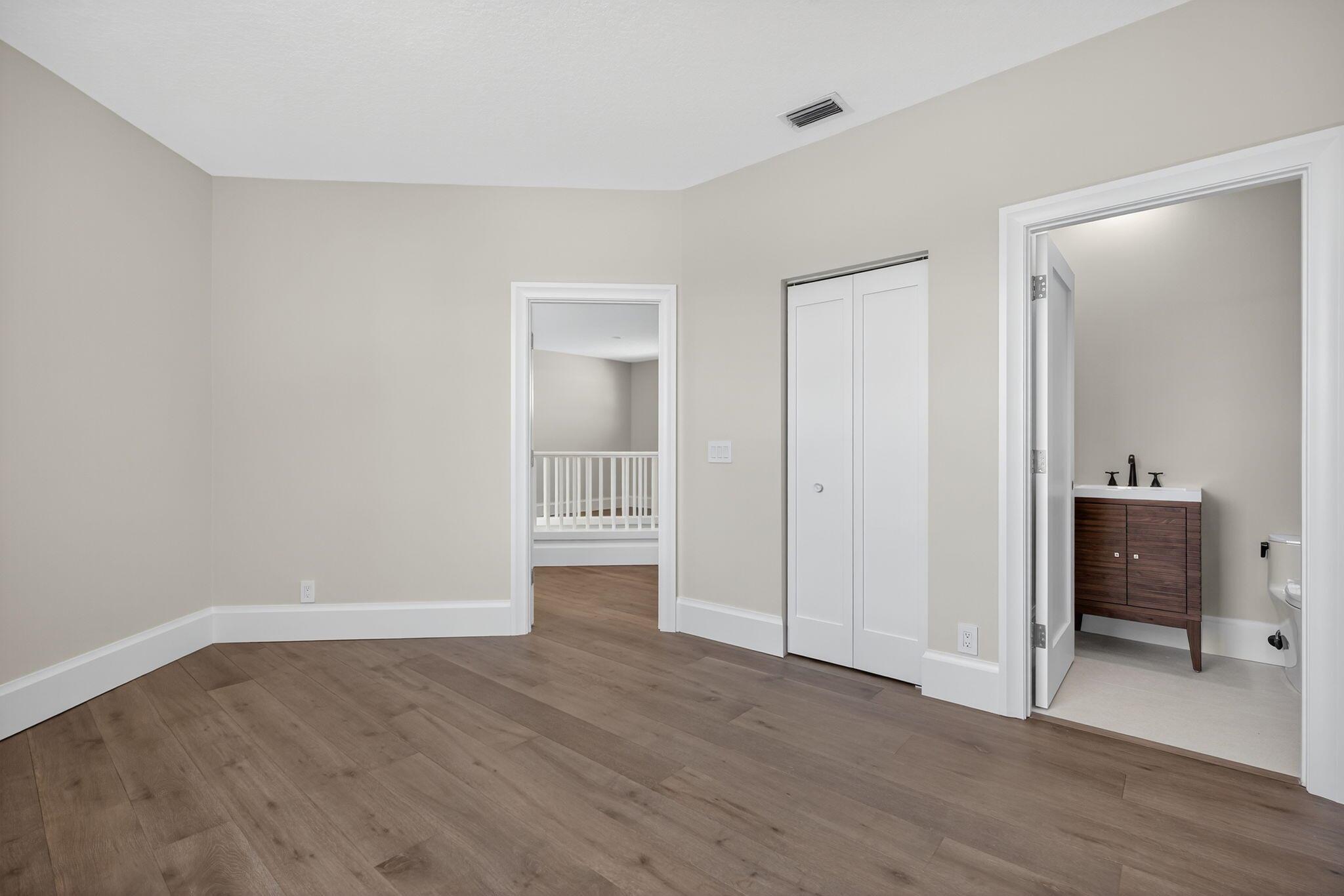 DIAMOND HEAD - Residential