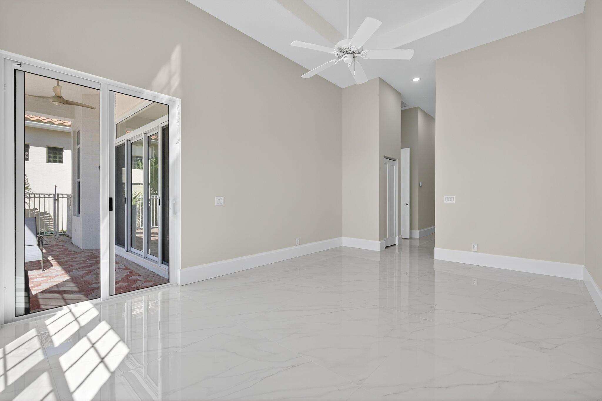 DIAMOND HEAD - Residential